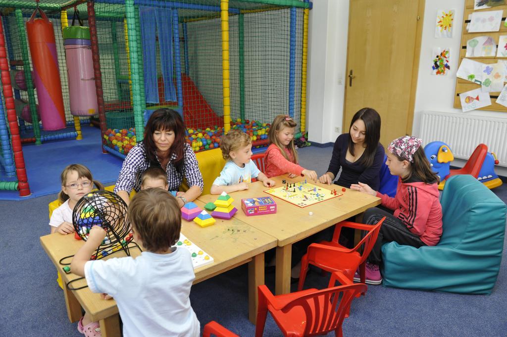 Kinder- Und Familienhotel Nockalm Innerkrems Bagian luar foto