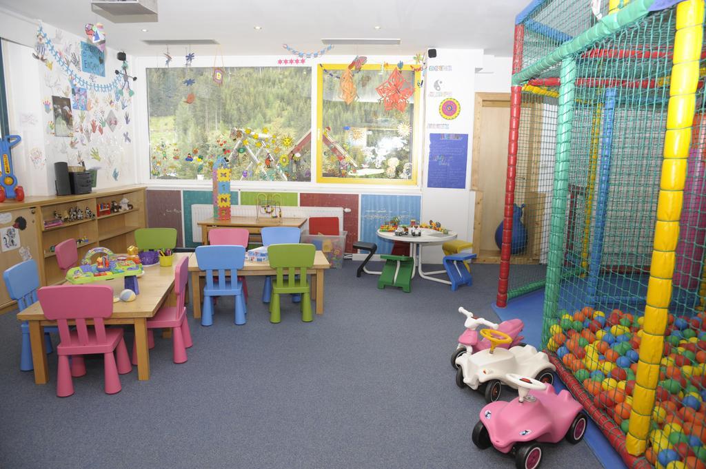 Kinder- Und Familienhotel Nockalm Innerkrems Bagian luar foto