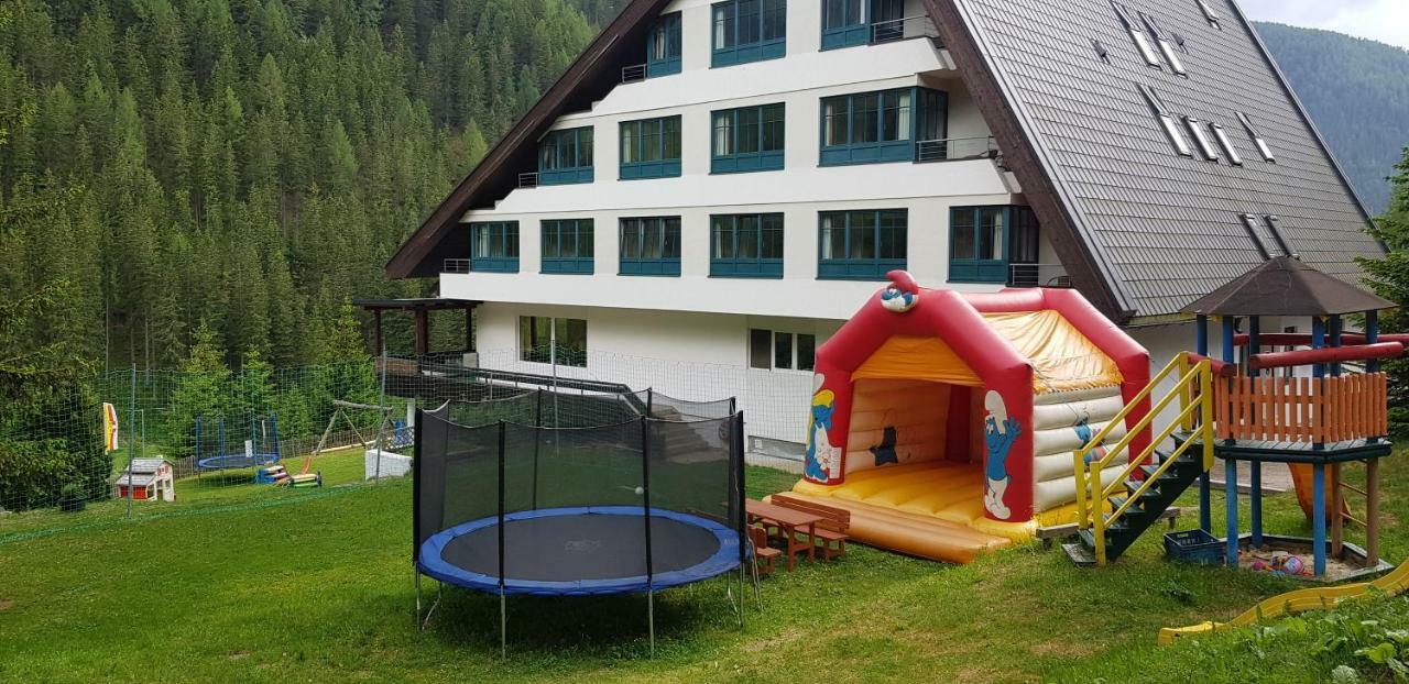 Kinder- Und Familienhotel Nockalm Innerkrems Bagian luar foto